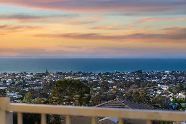 13 Hillview Street