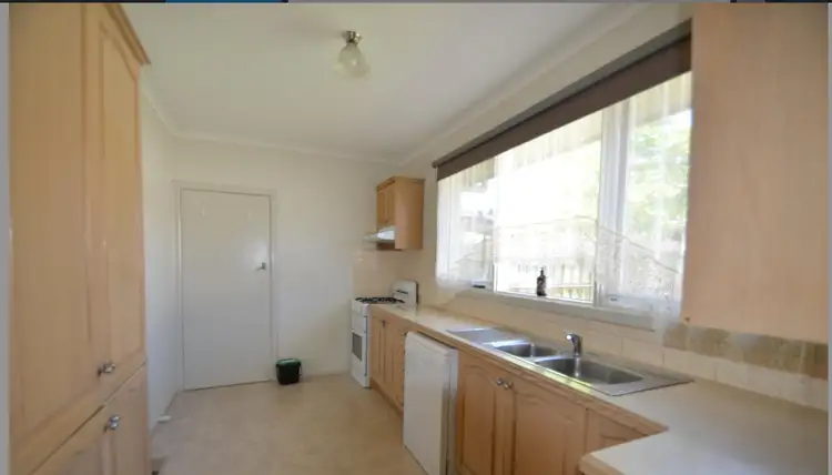 1/4 Dion Street, Glen Waverley VIC 3150