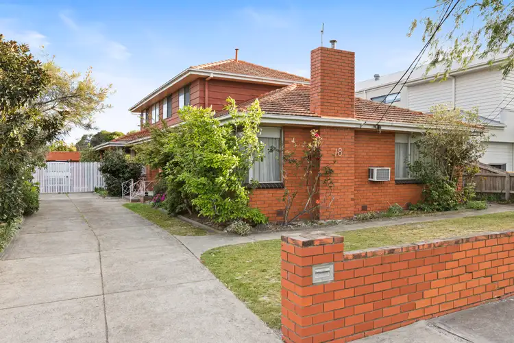 18 Hawke Street, Parkdale VIC 3195