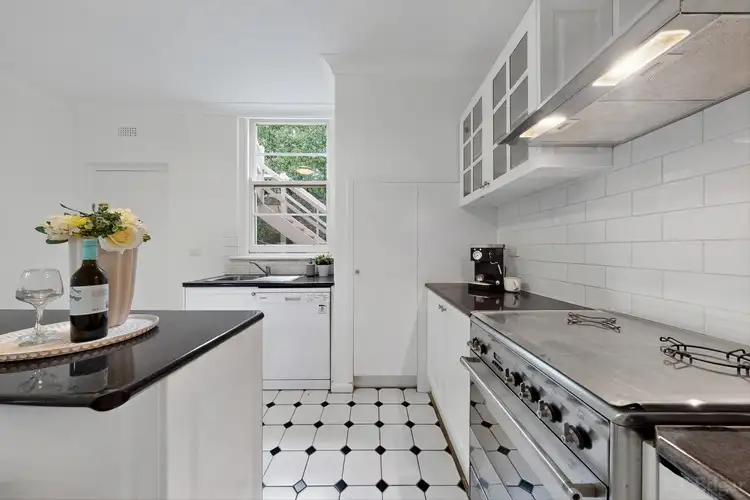 Fifth view of Homely apartment listing, 3/162 Riversdale Road, Hawthorn VIC 3122