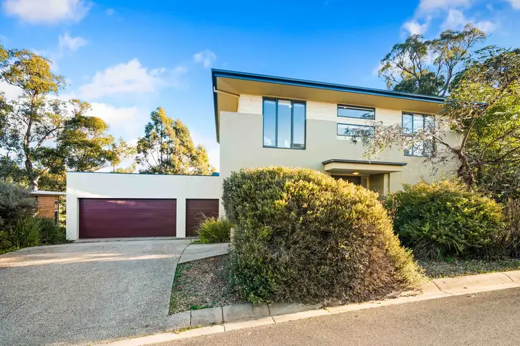 5 Hepburn Court