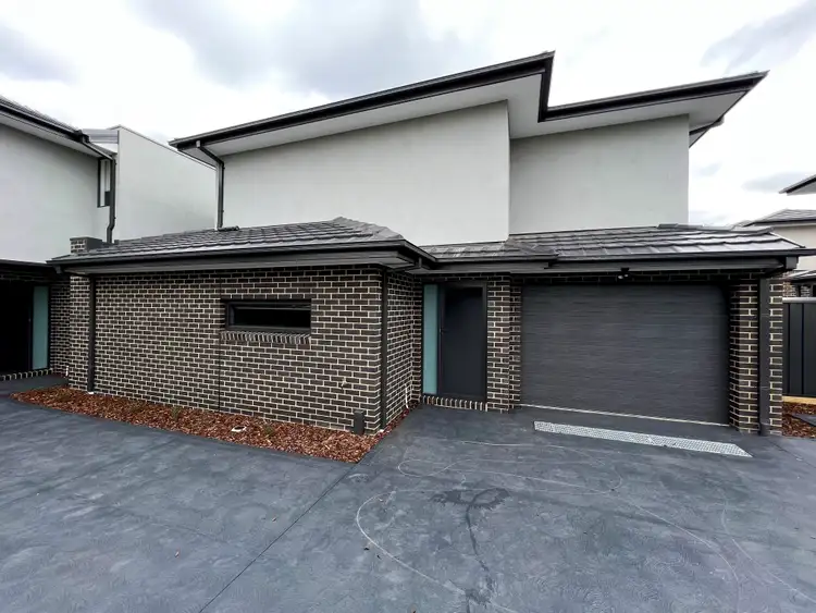 Main view of Homely townhouse listing, 2/17 Bevan Avenue, Clayton South VIC 3169