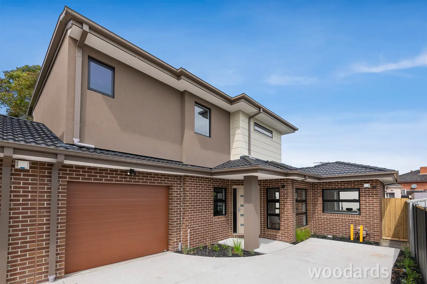 Main view of Homely townhouse listing, 2/16 Clarendon Avenue, Oakleigh South VIC 3167