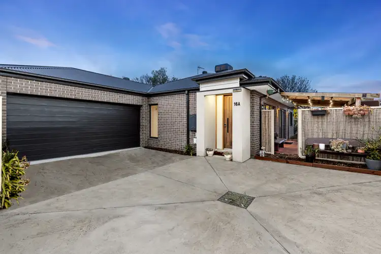 16A Longley Street, Alfredton VIC 3350