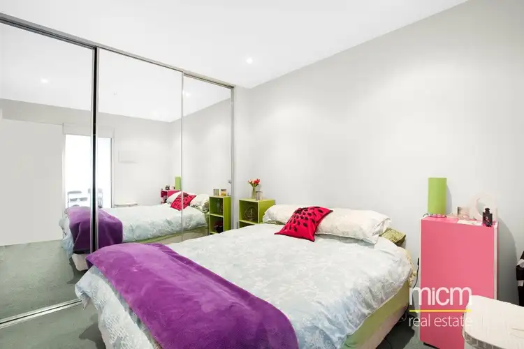 Third view of Homely apartment listing, 1/110 Kavanagh Street, Southbank VIC 3006