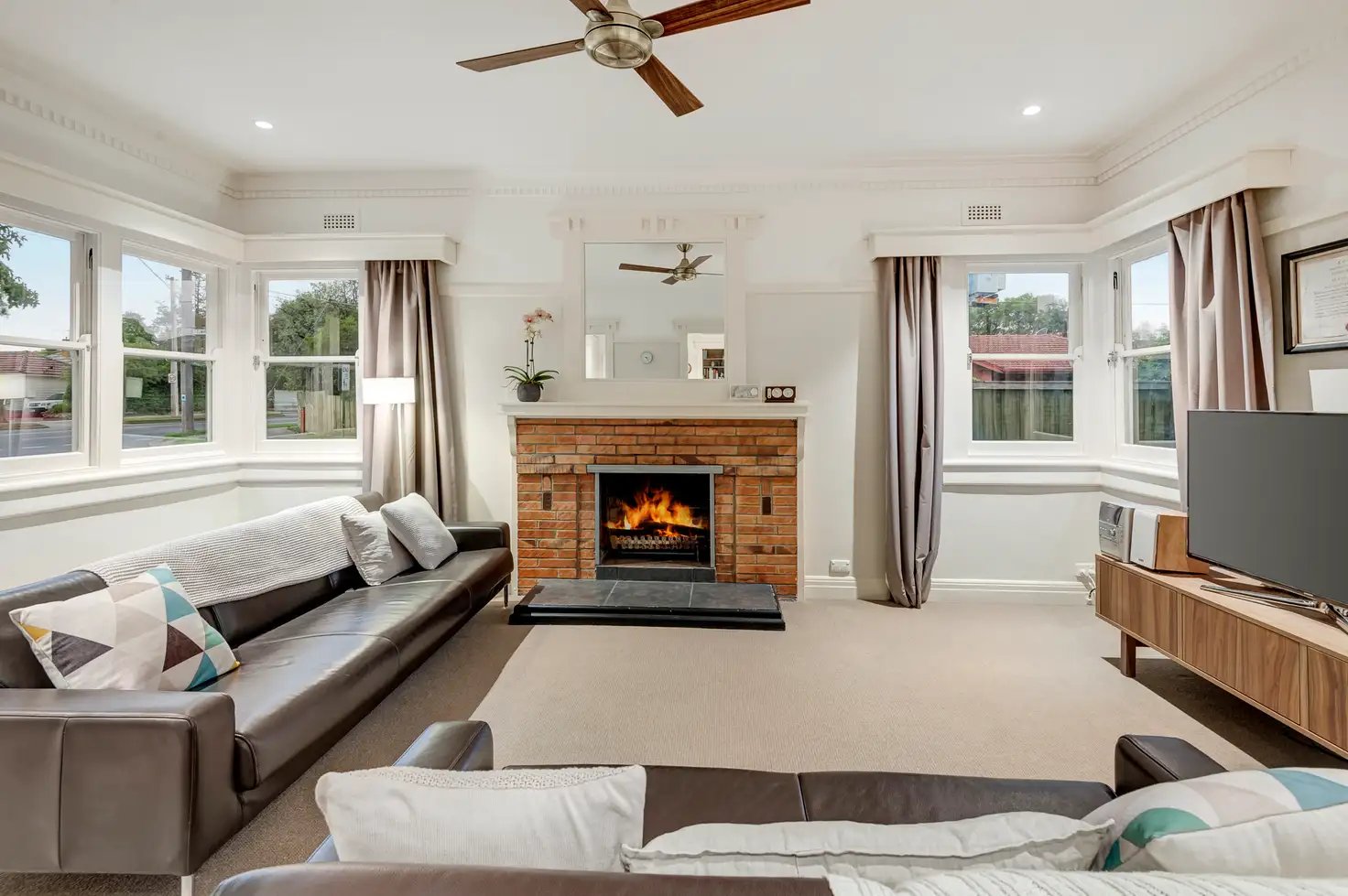 Main view of Homely unit listing, 454 Middleborough Road, Blackburn VIC 3130