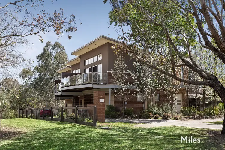 2/3 Liberty Parade, Ivanhoe VIC 3079