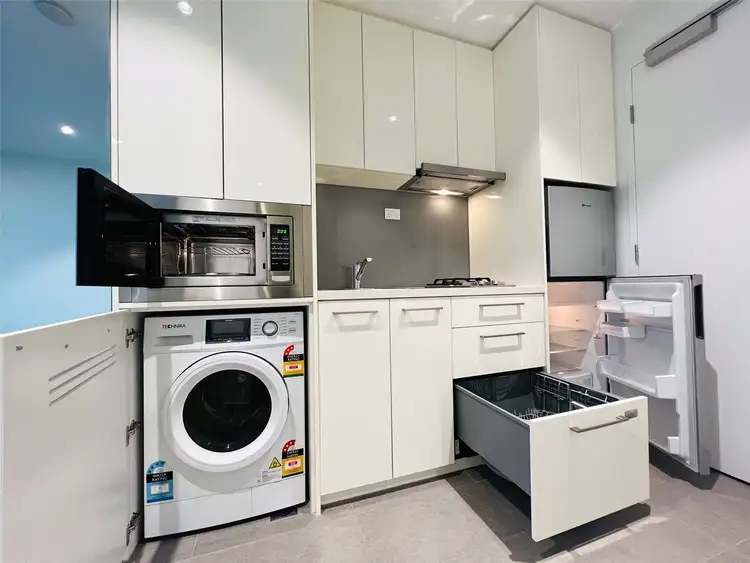 Third view of Homely studio listing, 3604/618 Lonsdale Street, Melbourne VIC 3000