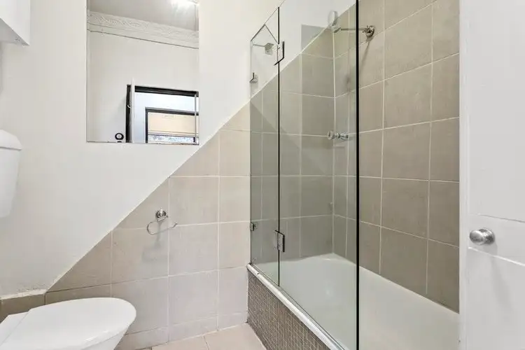 Fifth view of Homely apartment listing, 10/81 Alexandra Avenue, South Yarra VIC 3141