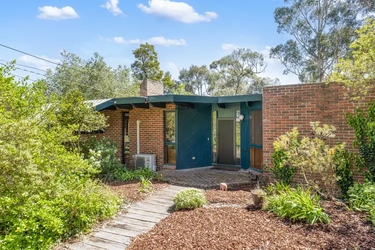 22 Pindari Drive, Mount Clear VIC 3350