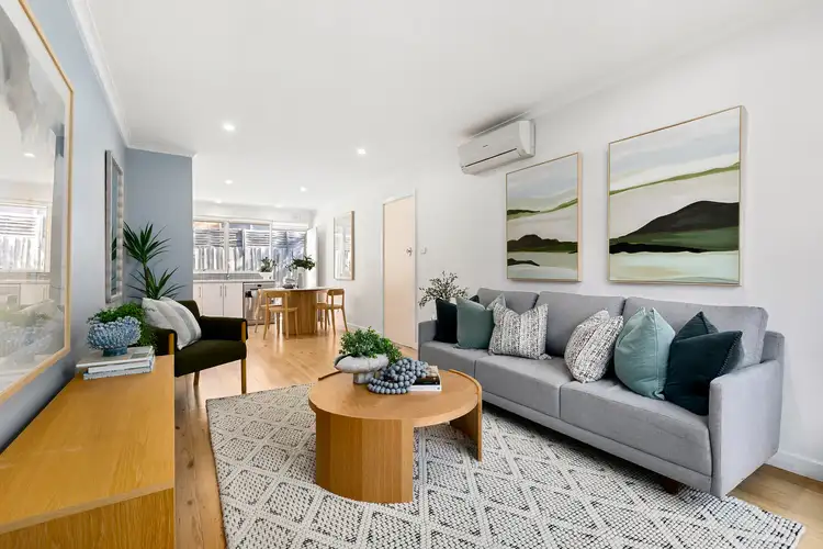Main view of Homely unit listing, 4/10 Coonil Street, Oakleigh South VIC 3167