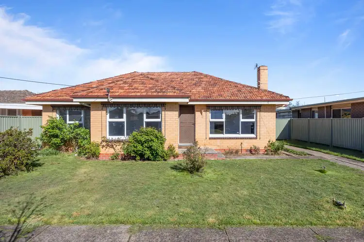 Main view of Homely house listing, 5 Harvard Street, Wendouree VIC 3355