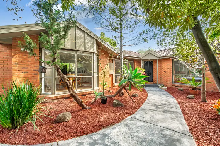 2/62 Edinburgh Road, Blackburn South VIC 3130