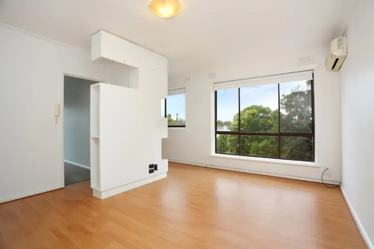 Second view of Homely apartment listing, 12/6 Arthur Street, Fairfield VIC 3078