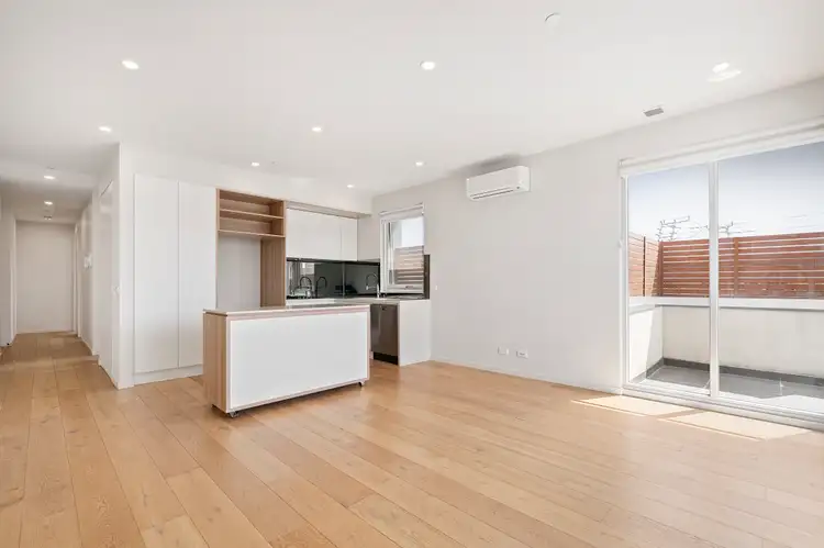 202/7 Toward Street, Murrumbeena VIC 3163