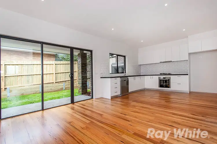 2/322 Huntingdale Road, Mount Waverley VIC 3149