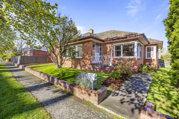110 Macarthur Street, Soldiers Hill VIC 3350