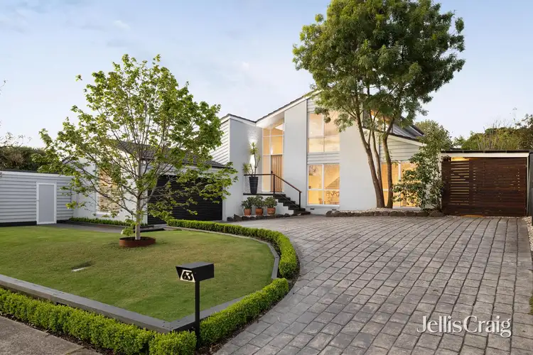 63 Maxine Drive, St Helena VIC 3088