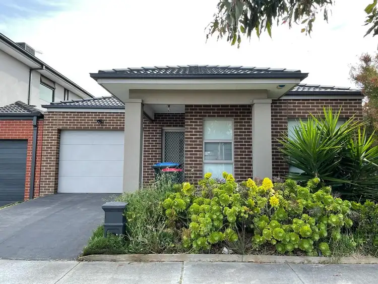 18 Battery Road, Point Cook VIC 3030