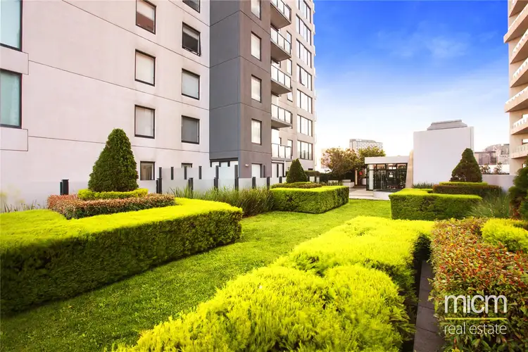 169/99 Whiteman Street, Southbank VIC 3006