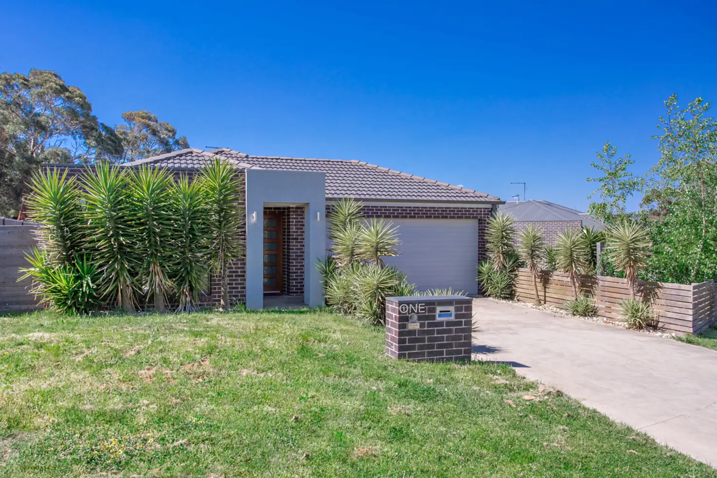Main view of Homely house listing, 1 Maurie Paull Court, Mount Clear VIC 3350