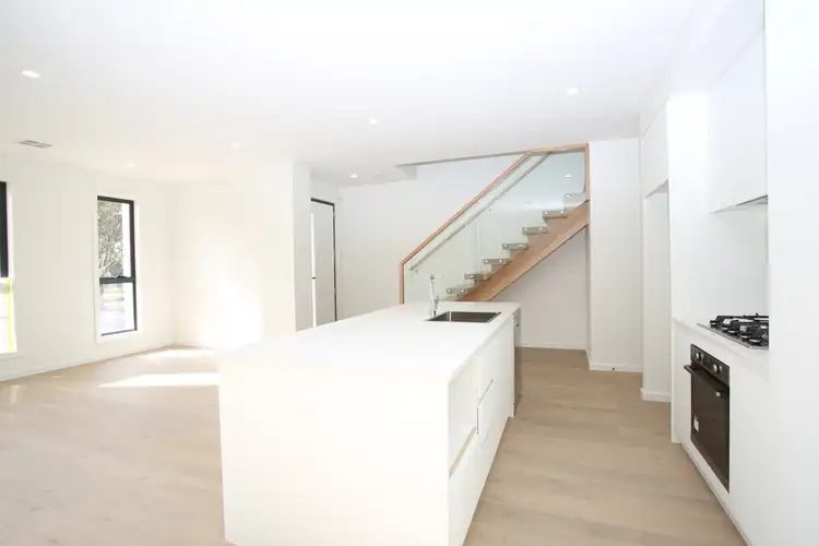 30 Lysterfield Drive