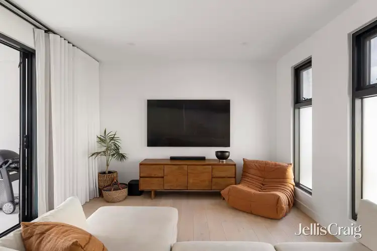 2/60 Station Street, Fairfield VIC 3078