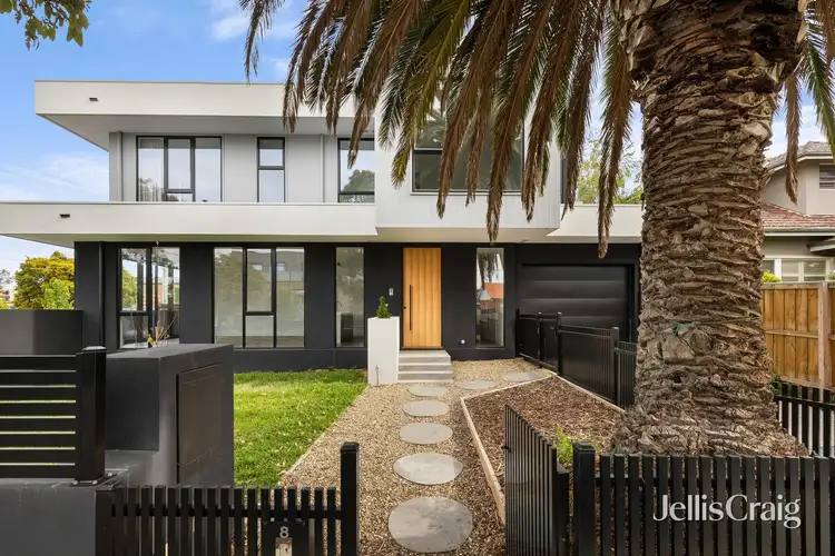 8 Cowra Street, Brighton VIC 3186