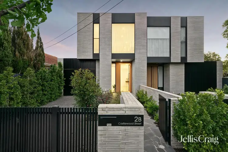 2b Castlewood Street