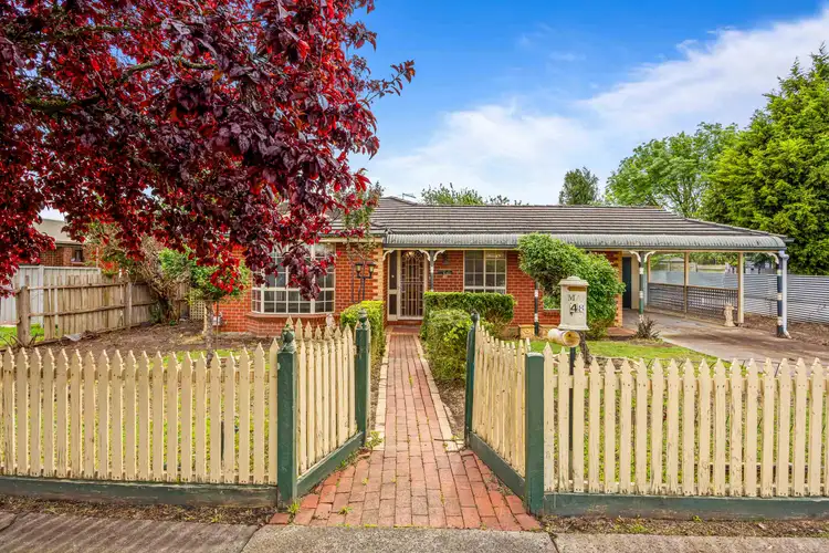 48 Edwards Street, Sebastopol VIC 3356