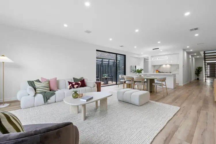 10a Gainsborough Road, Mentone VIC 3194