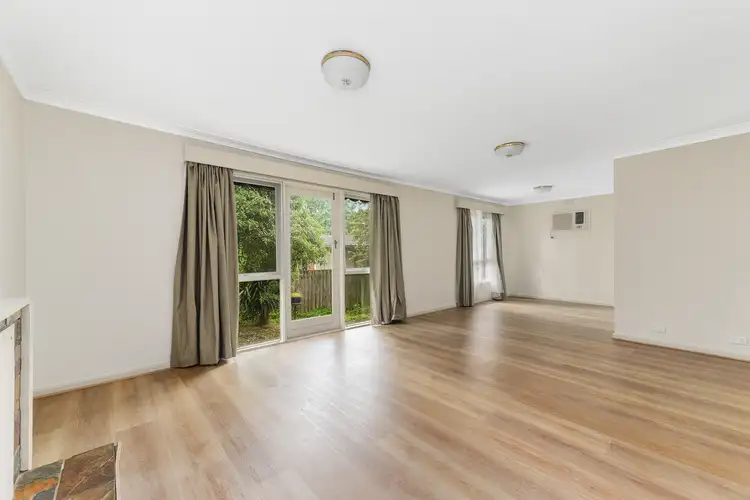 Second view of Homely house listing, 2 Arundel Court, Mulgrave VIC 3170