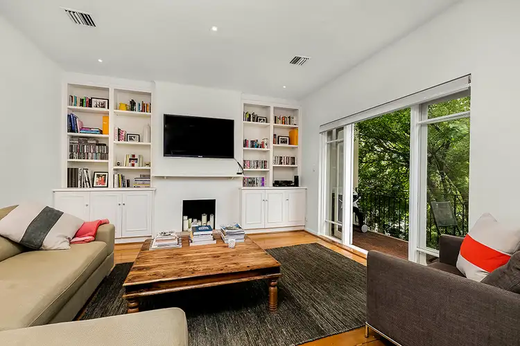 3/247 Hampton Street, Hampton VIC 3188