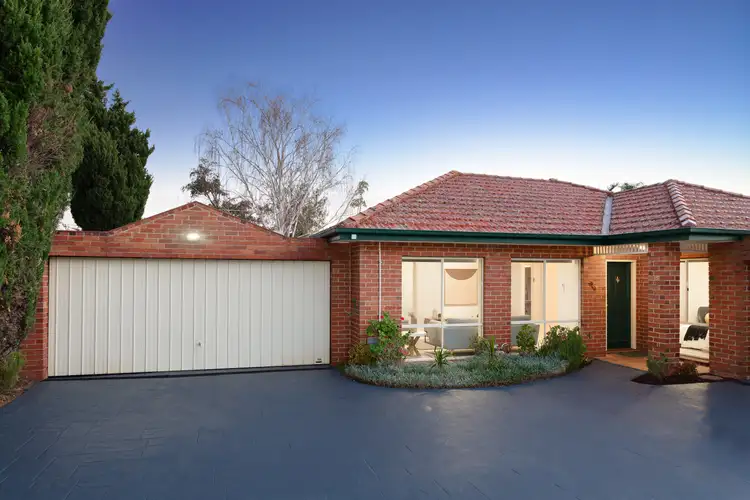 15B Gnarwyn Road, Carnegie VIC 3163