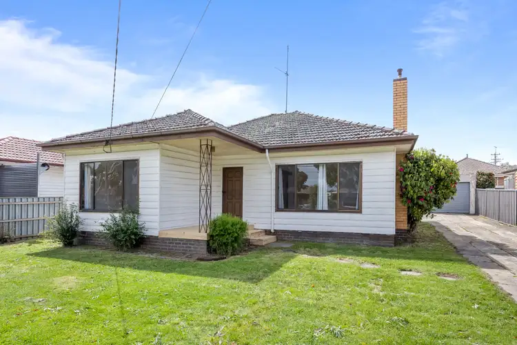 24 Dover Street, Wendouree VIC 3355