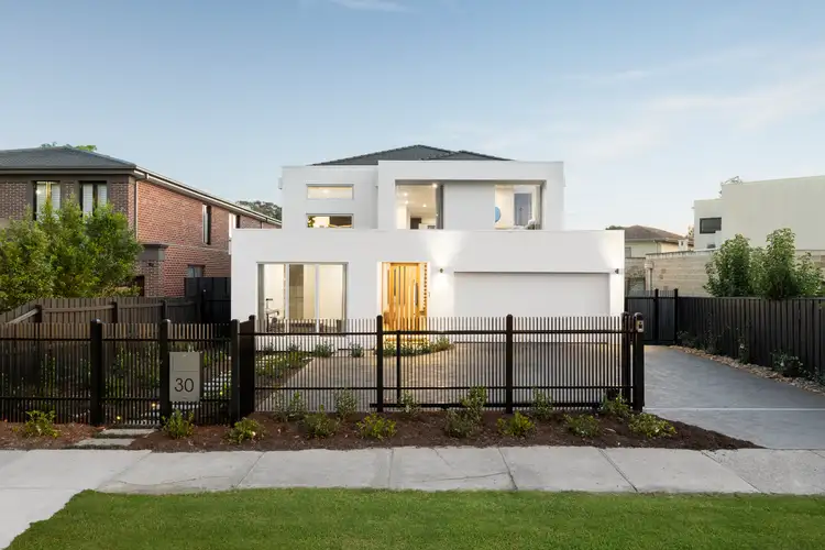30 Great Valley Road, Glen Iris VIC 3146