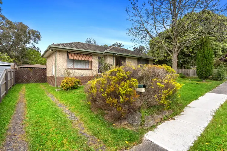 8 Brightwell Road, Lilydale VIC 3140