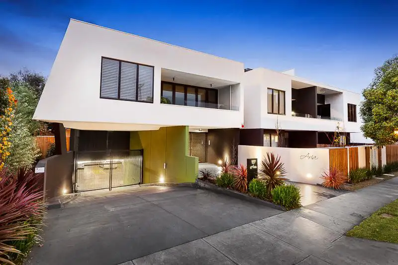 Main view of Homely apartment listing, 206/127 Murray Street, Caulfield VIC 3162