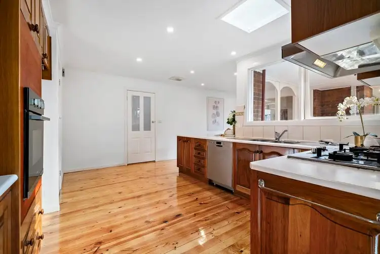 7 Dinadan Court, Glen Waverley VIC 3150