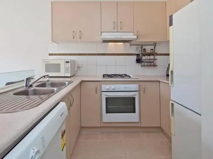 14/18 Tulloch Grove, Glen Waverley VIC 3150