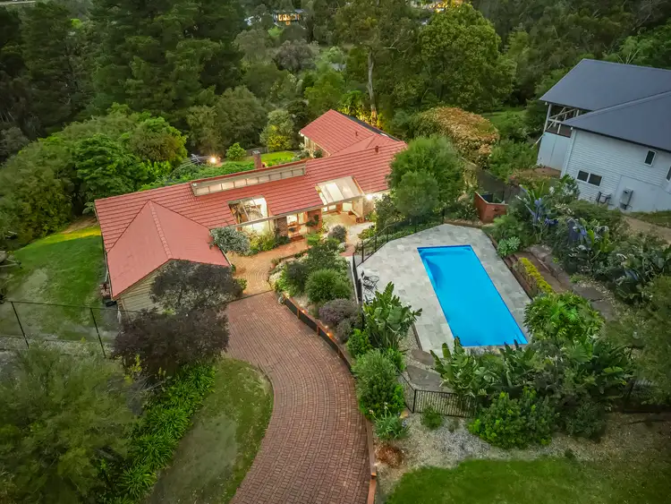 11 Jumping Creek Road, Wonga Park VIC 3115