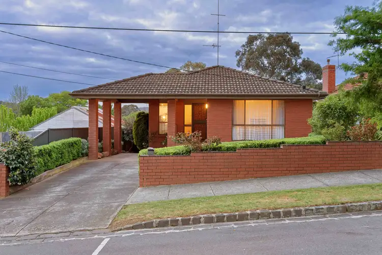 19 Young Street, Golden Point VIC 3350