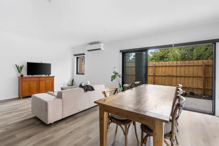 Fourth view of Homely townhouse listing, 2/25 Strathallan Road, Macleod VIC 3085