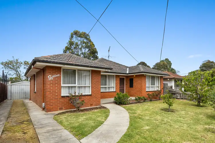 18 Balmoral Drive, Parkdale VIC 3195