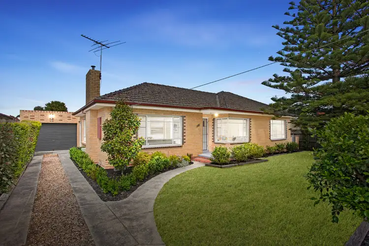 16 Rae Street, Chadstone VIC 3148