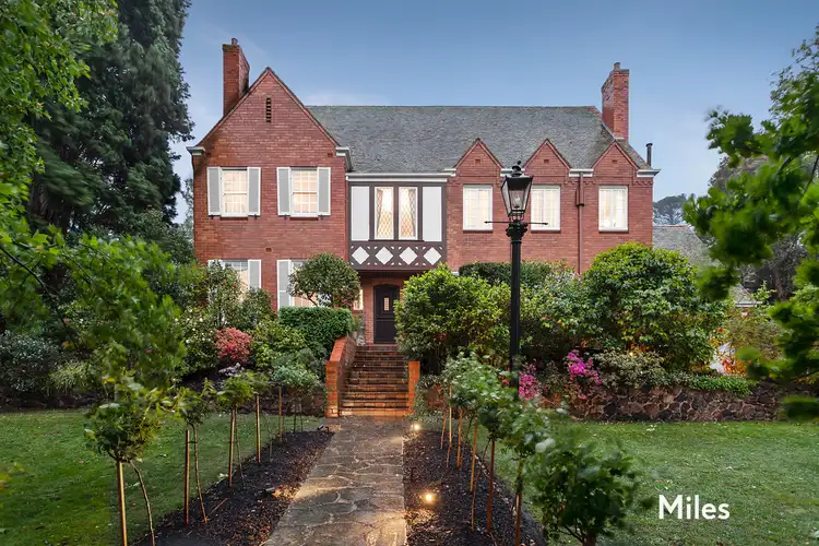 28-30 Maltravers Road