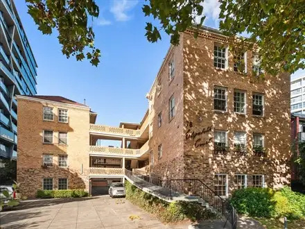 18/78 Queens Road, Melbourne VIC 3004