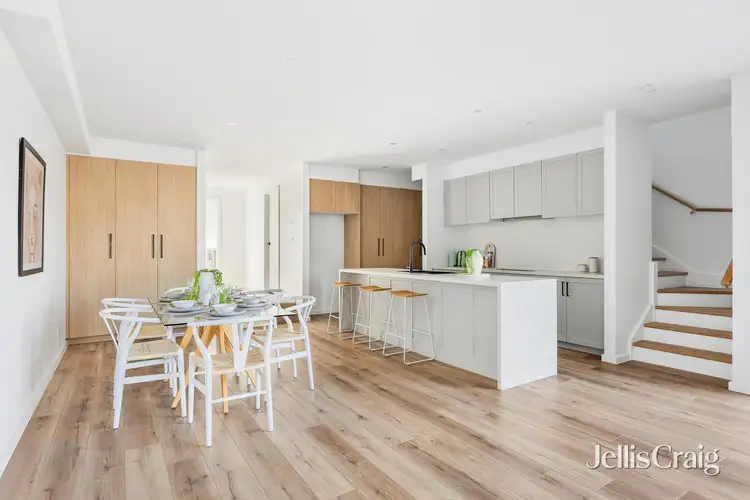 12 Harrison Lane, Kingsville VIC 3012