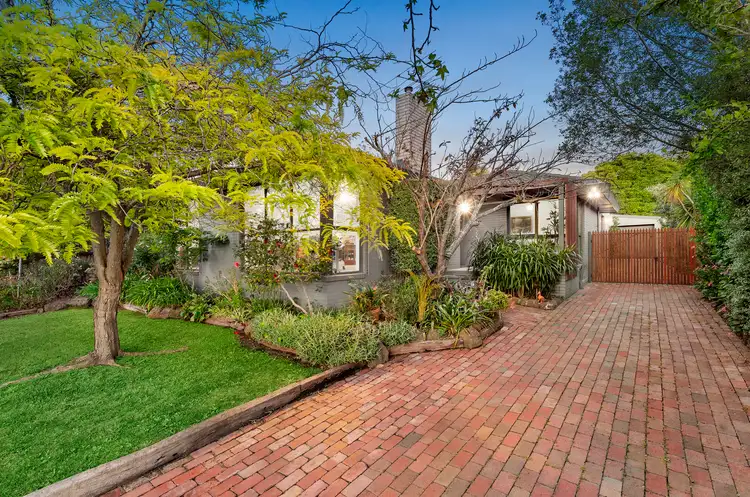 36 Paula Crescent, Doncaster East VIC 3109