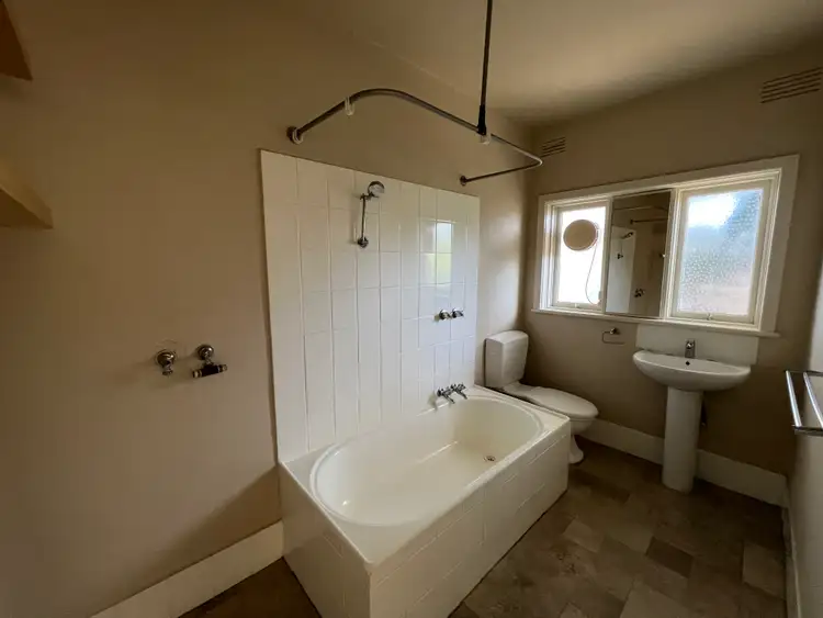 Fourth view of Homely apartment listing, 6/1761 Dandenong Road, Oakleigh East VIC 3166